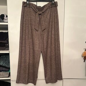 Semi crop cute pants.  New!